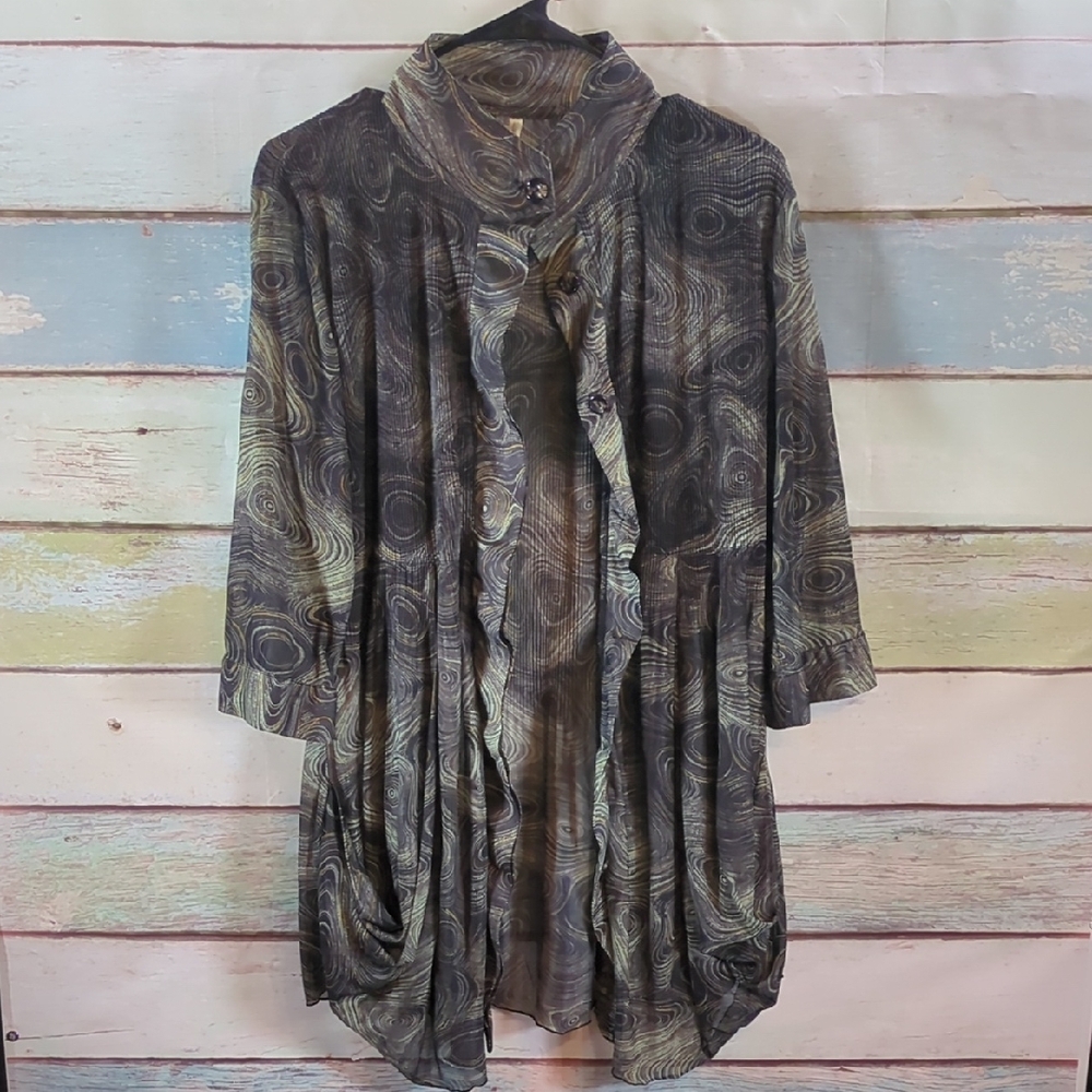 LINDI Women's Patterned Blouse